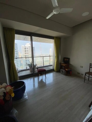 Room in 4 BHK Apartment at Lodha The World Towers World One Tier 2, Worli – for Rent