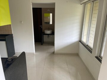 Room in 2 BHK Apartment at Vertical Oriana, Keshav Nagar – for Rent