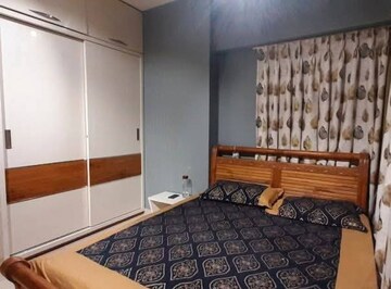 Bedroom in 2 BHK Apartment at Hiranandani Gardens, Powai – for Rent