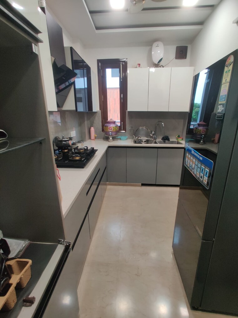 Kitchen, rohini sector 11 3 Bedroom 1200 Sq.Ft. Builder Floor In Rohini Sector 11 Delhi 8373970