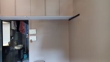 Furnished Amenities in 1 BHK Apartment at Nagari Niwara CHS, Goregaon East – for Rent