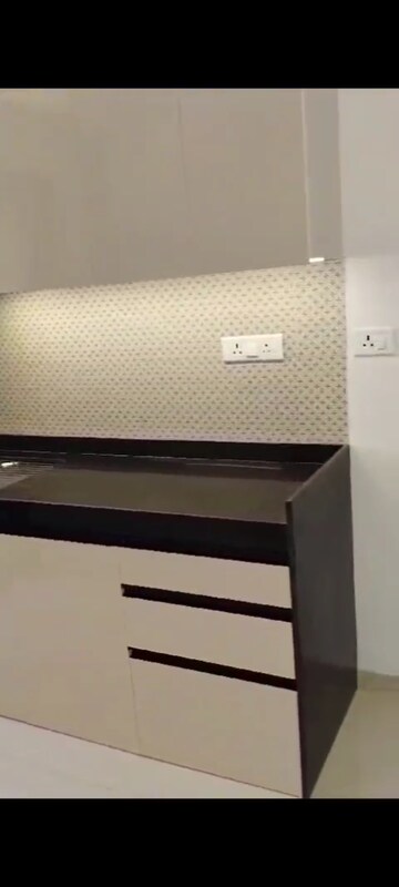 Furnished Amenities in 2 BHK Apartment at Lodha Vista, Lower Parel – for Rent