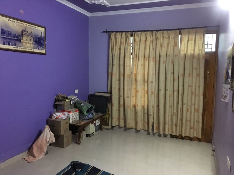 Room, kharar 4 Bedroom 234 Sq.Yd. Independent House In Kharar Mohali 8374037