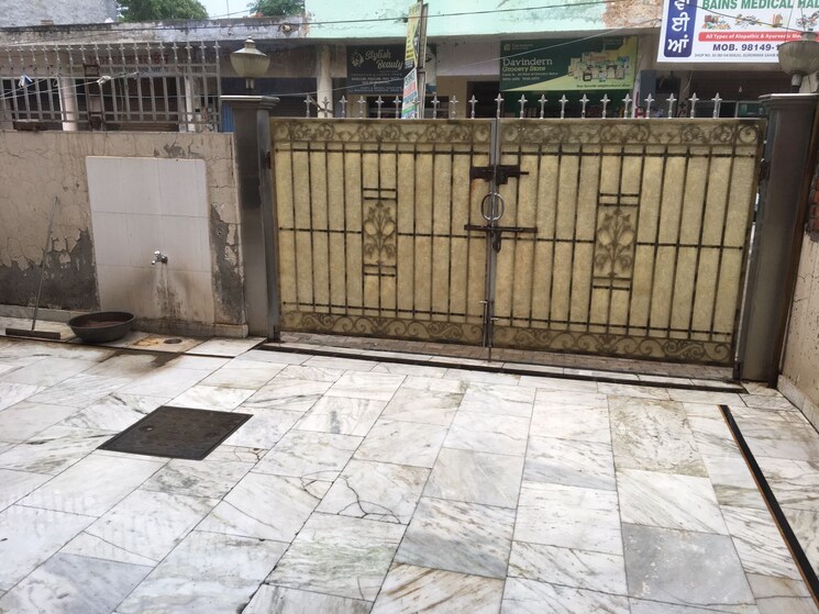  Parking, kharar 4 Bedroom 234 Sq.Yd. Independent House In Kharar Mohali 8374037