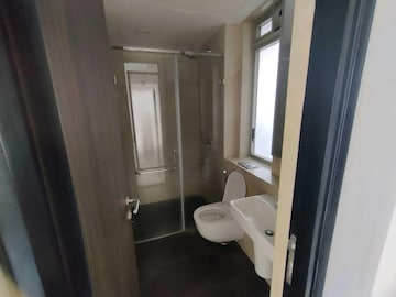 Bathroom in 5 BHK Apartment at Lodha The Park, Worli – for Rent