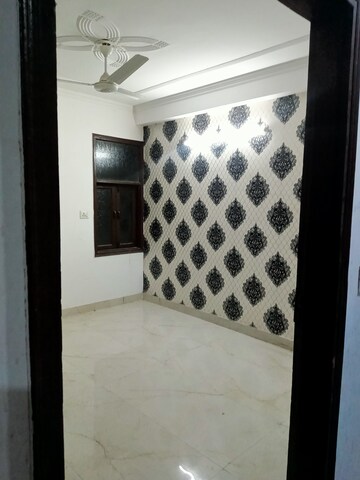 Master Bedroom in 2 BHK Builder Floor at Neb Sarai – for Rent