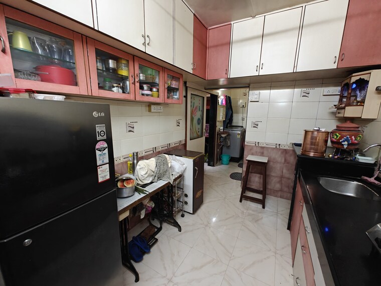  Parking, nagari-niwara-chs 1 Bedroom 480 Sq.Ft. Apartment In Goregaon East Mumbai 8374072