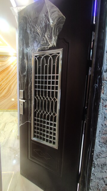  2 BHK Apartment at Sector 73 – for Sale