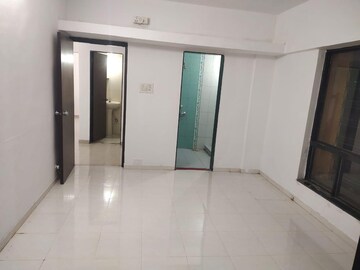Room in 3 BHK Apartment at Supreme Estia Phase 1, Baner – for Rent