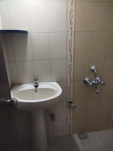 Bathroom in 3 BHK Apartment at Supreme Estia Phase 1, Baner – for Rent