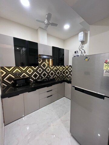 Kitchen in 2 BHK Builder Floor at Sector 43 – for Rent