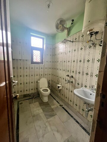 Bathroom in 2 BHK Builder Floor at Sector 56 – for Rent