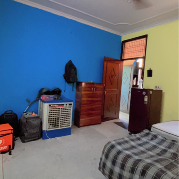 Living Room in 2 BHK Builder Floor at Delta I Greater Noida – for Rent