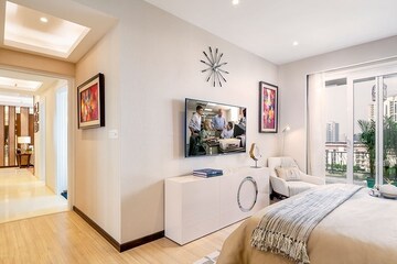 Living Room in 3 BHK Apartment at DLF The Skycourt, Sector 86 – for Sale