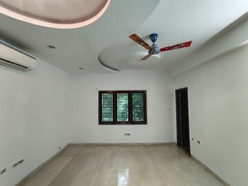 Room in 4 BHK Villa at Vision Avenues Infiniti Homes, Tellapur – for Rent