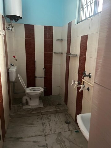 Bathroom in 2 BHK Independent House at Sector 46 – for Rent