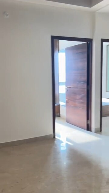 Room in 3 BHK Apartment at Aurobindo Kohinoor, Serilingampally – for Rent