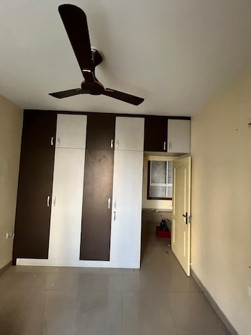 Furnished Amenities in 2 BHK Apartment at Mapsko Paradise, Sector 83 – for Rent