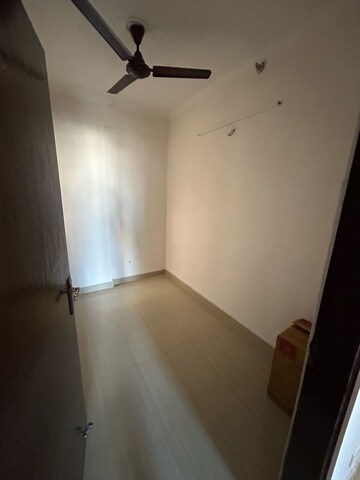 2.5 BHK Apartment For Rent in Amrapali Riverview, Amrapali Leisure Valley