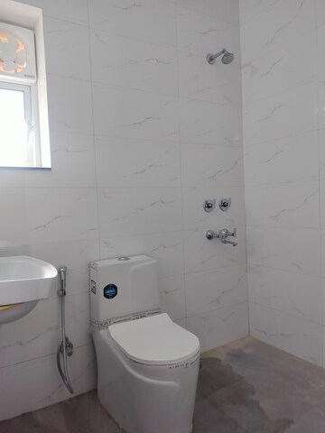 Bathroom in 2 BHK Apartment at Sarita Vihar – for Rent