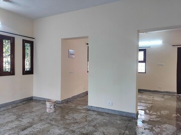 Room in 2 BHK Apartment at Sarita Vihar – for Rent