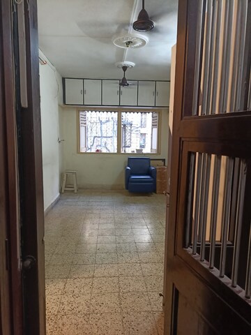 Room in 1 BHK Apartment at Liberty Garden, Malad West – for Rent
