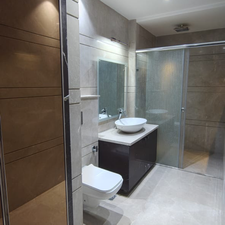 Bathroom, sarvodya enclave 3 Bedroom 1800 Sq.Ft. Builder Floor In Sarvodya Enclave Delhi 8374650