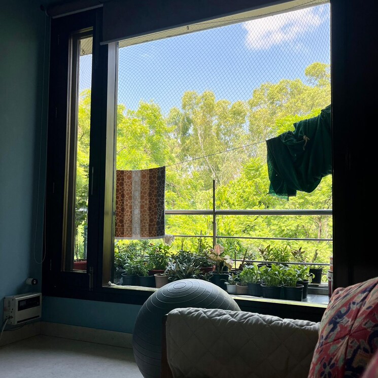 Garden, sarvodaya enclave 3 Bedroom 1800 Sq.Ft. Builder Floor In Sarvodaya Enclave Delhi 8374654