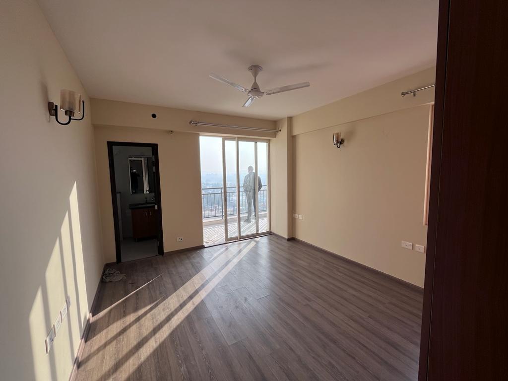 3 BHK 1070 Sq.Ft. Apartment in Kohinoor Uptown Avenue