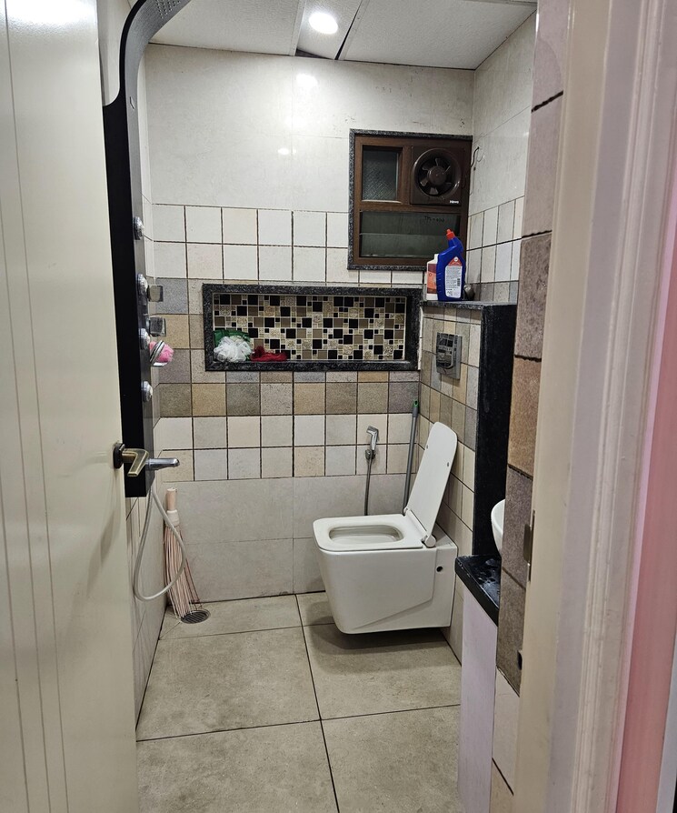 Bathroom, alburooj-eternity 4 Bedroom 3200 Sq.Ft. Independent House In Shampura Bangalore 8374722