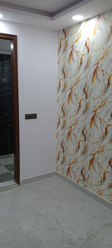 Balcony in 3 BHK Builder Floor at Govindpuri – for Sale