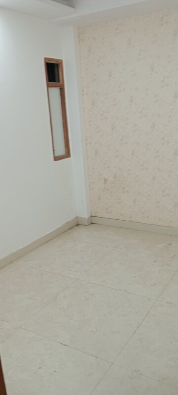 2 BHK Builder Floor For Rent in Govindpuri
