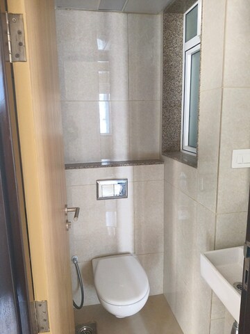 Bathroom in 1 BHK Apartment at LnT Veridian, Powai – for Rent