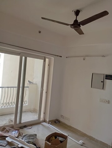 2 BHK Apartment For Sale in Amrapali Princely Estate, Sector 76