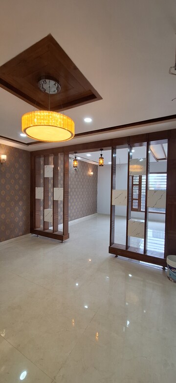 Room in 4 BHK Independent House at Sunny Enclave – for Sale