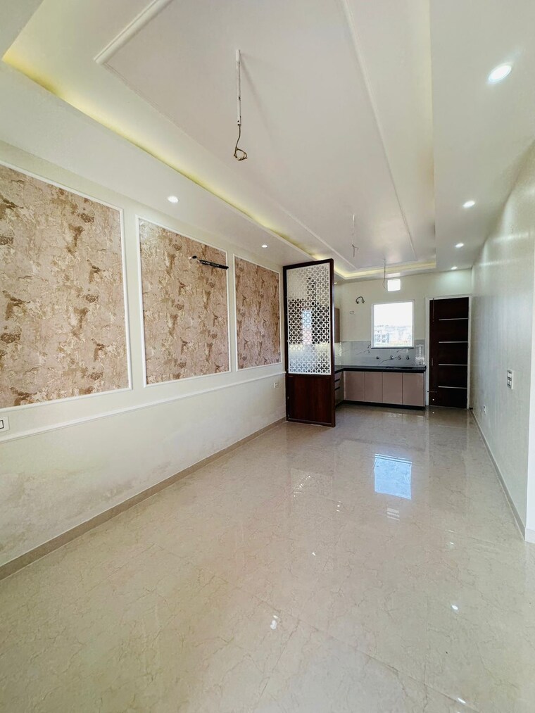 Room, sunny enclave 4 Bedroom 108 Sq.Yd. Villa In Sunny Enclave Mohali 8374862