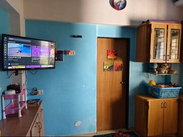 Bedroom in 2 BHK Apartment at Bhoomi Park, Malad West – for Rent