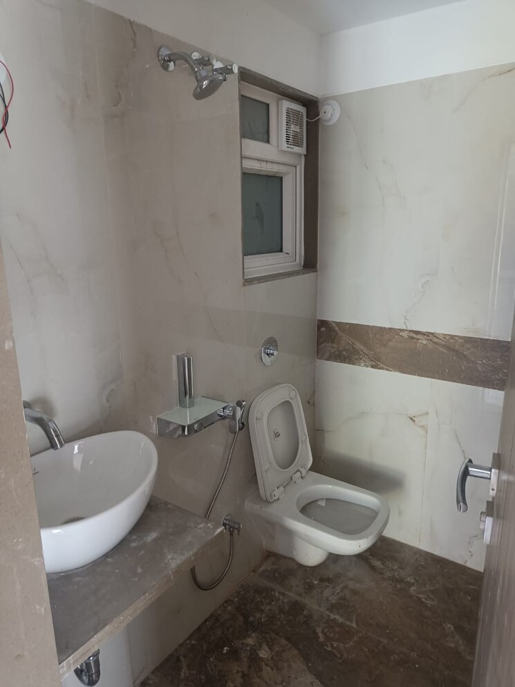 Bathroom, rustomjee-bella-phase-1 1 Bedroom 425 Sq.Ft. Apartment In Bhandup West Mumbai 8374882