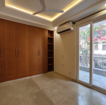 Room in 3 BHK Builder Floor at Greater Kailash I – for Rent