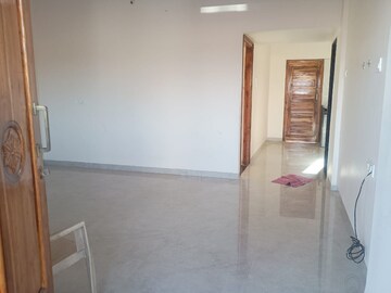 Room in 3 BHK Apartment at Besa – for Rent