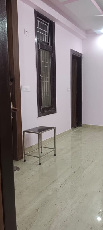 Master Bedroom in 3 BHK Builder Floor at Maan Heights, Gaur City 1 – for Rent