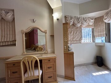 Master Bedroom in 2.5 BHK Apartment at Basant Apartment Cuffe Parade, Cuffe Parade – for Rent