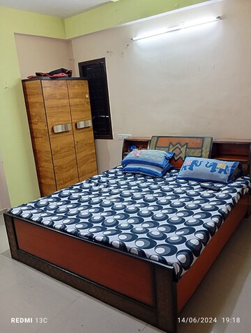 Bedroom in 2 BHK Apartment at Vaishali Nagar – for Rent