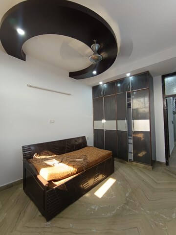 Living Room in 3.5 BHK Apartment at Paschim Vihar – for Rent