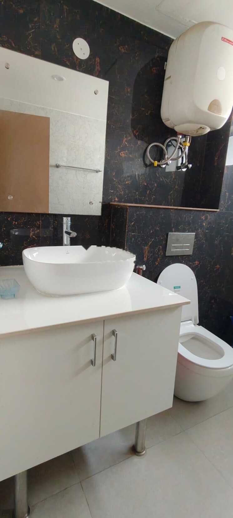 Team Area, vatika-city 2 Bedroom 1200 Sq.Ft. Apartment In Sector 49 Gurgaon 8374996