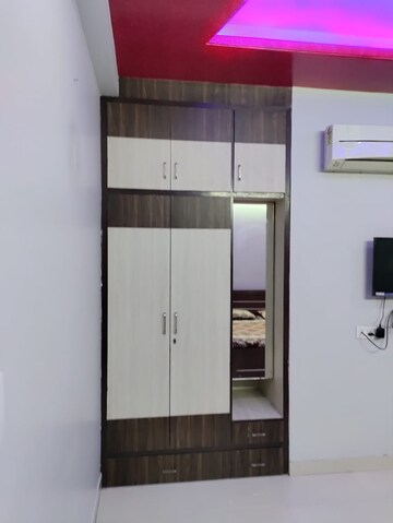 Room in 1.5 BHK Apartment at Ajmer Road – for Rent