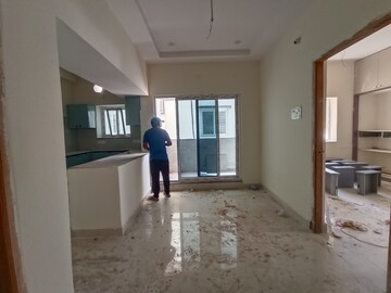 Room in 2 BHK Apartment at Kondapur – for Rent