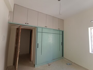 Room in 2 BHK Apartment at Kondapur – for Rent