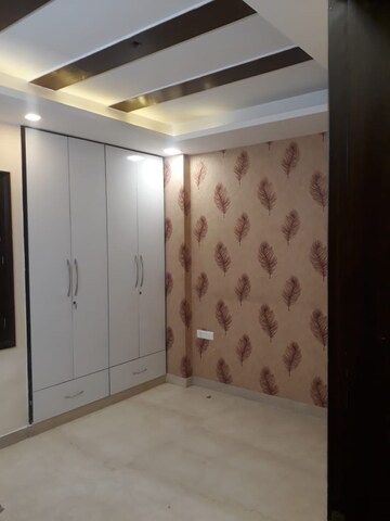 Building Lobby in 3.5 BHK Builder Floor at Paschim Vihar – for Rent