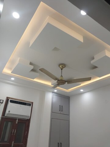 2.5 BHK Builder Floor For Rent in Paschim Vihar